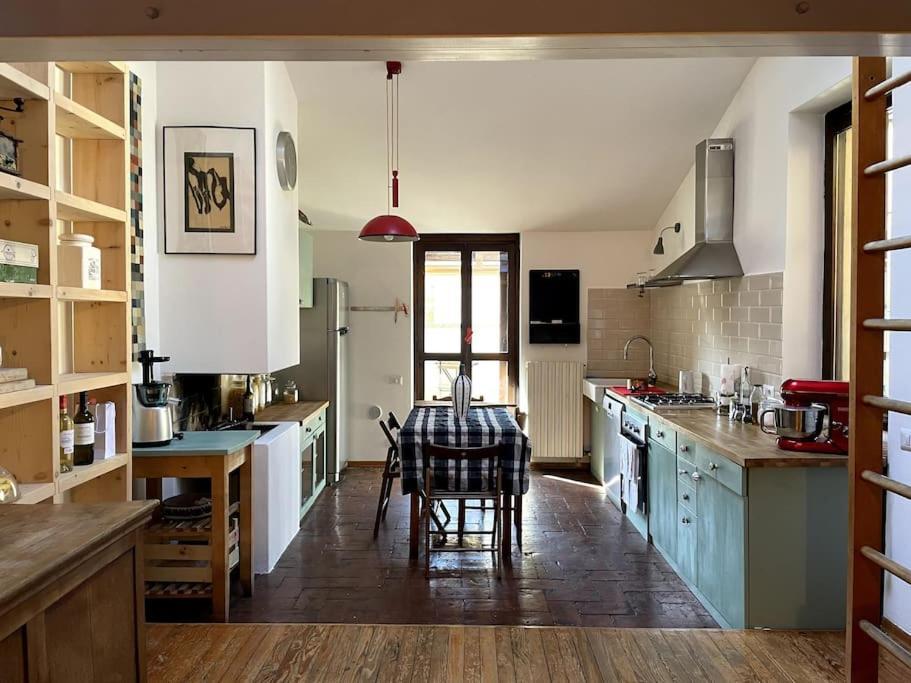 Grande Appartamento In Area Storica Di Bergamo Exterior foto